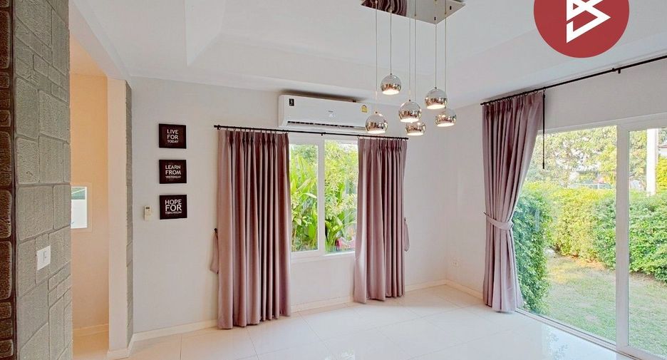 For sale 3 bedrooms house in Khlong Sam Wa, Bangkok