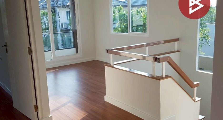 For sale 3 bedrooms house in Khlong Sam Wa, Bangkok