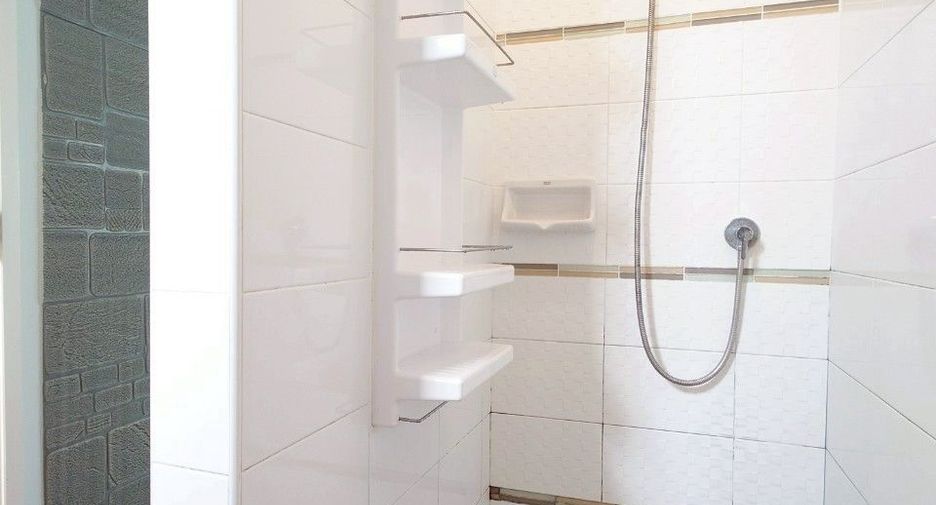 For sale 3 bedrooms house in Khlong Sam Wa, Bangkok