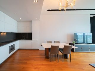 Condo en alquiler de 1 habitaciones en Khlong San, Bangkok