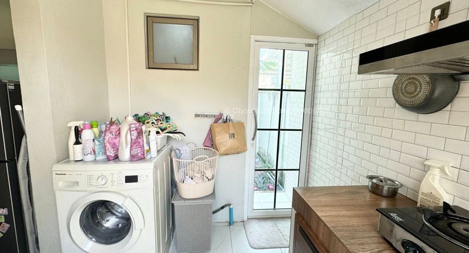 For sale 3 bedrooms house in Si Racha, Chonburi