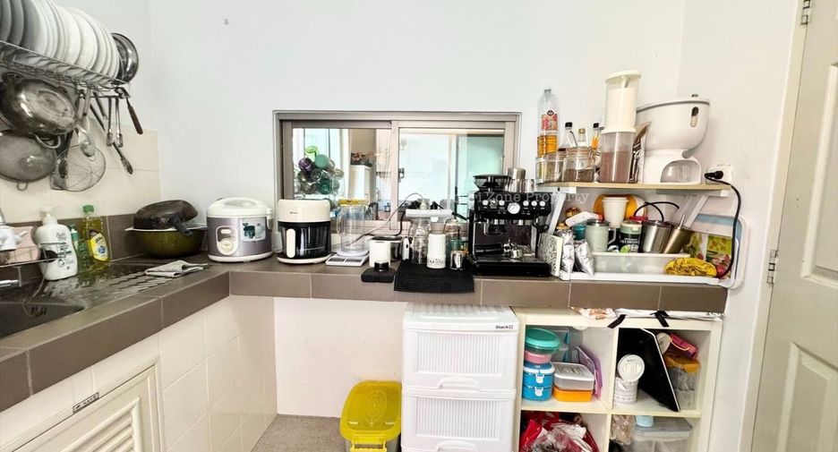 For sale 3 bedrooms house in Si Racha, Chonburi
