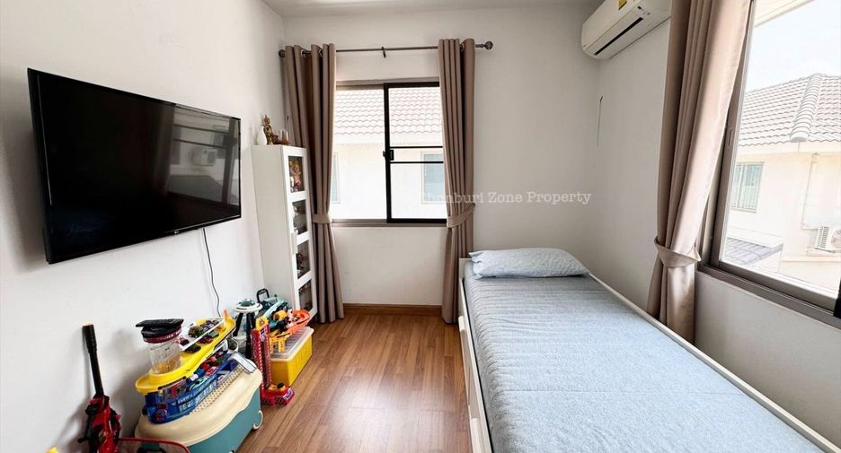 For sale 3 bedrooms house in Si Racha, Chonburi