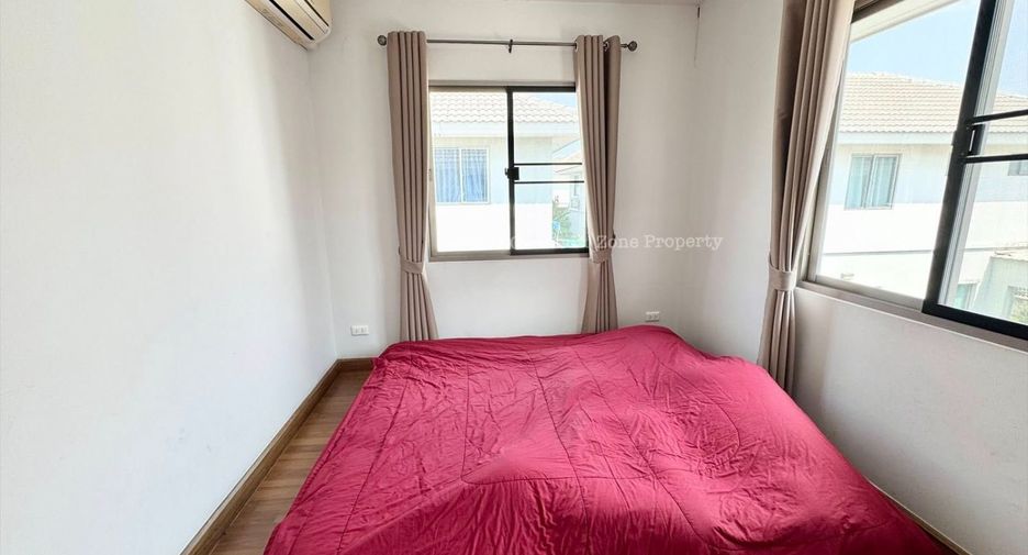 For sale 3 bedrooms house in Si Racha, Chonburi