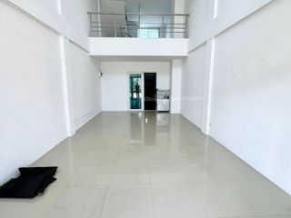 For rent 4 bedrooms retail Space in Si Racha, Chonburi