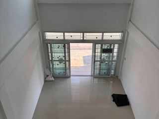 For rent 4 bedrooms retail Space in Si Racha, Chonburi