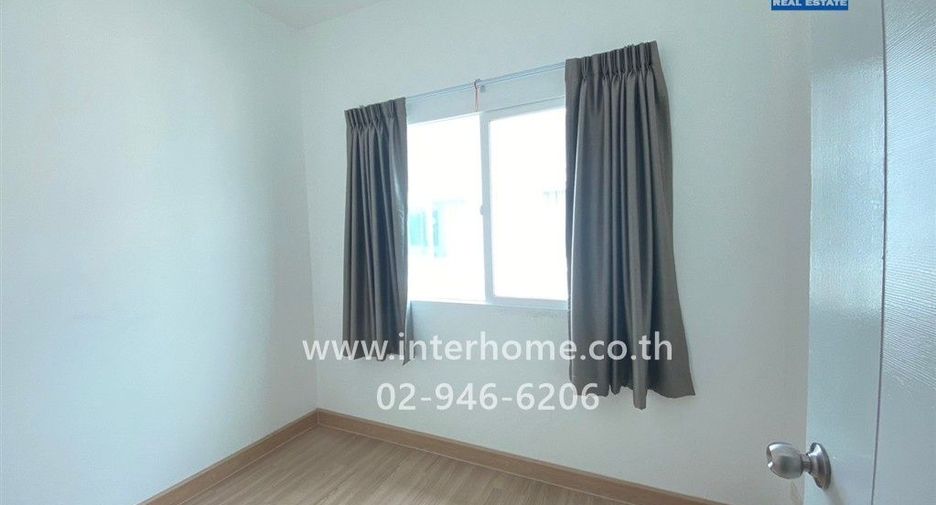 For sale 3 bedrooms townhouse in Don Mueang, Bangkok