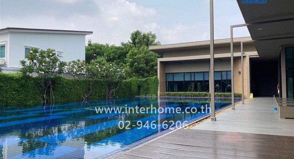 For sale 3 bedrooms townhouse in Don Mueang, Bangkok