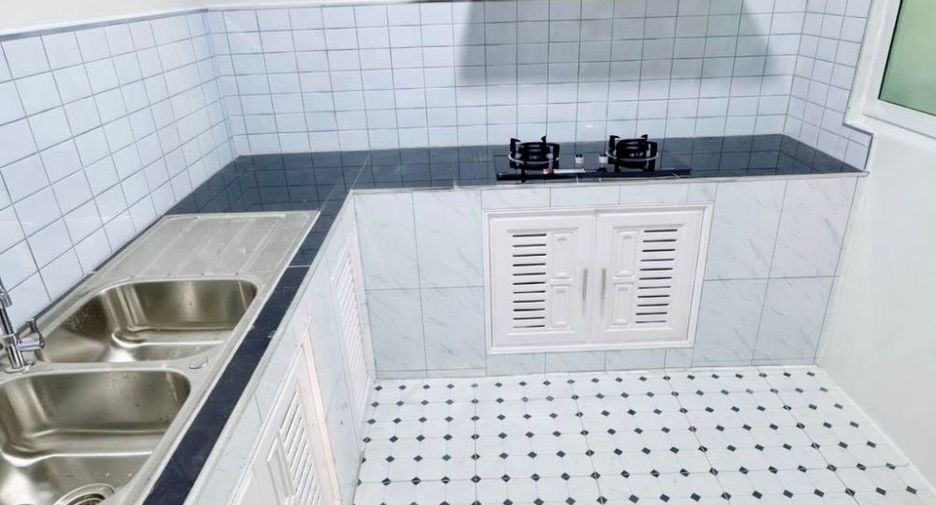 For rent 3 bedrooms house in Si Racha, Chonburi