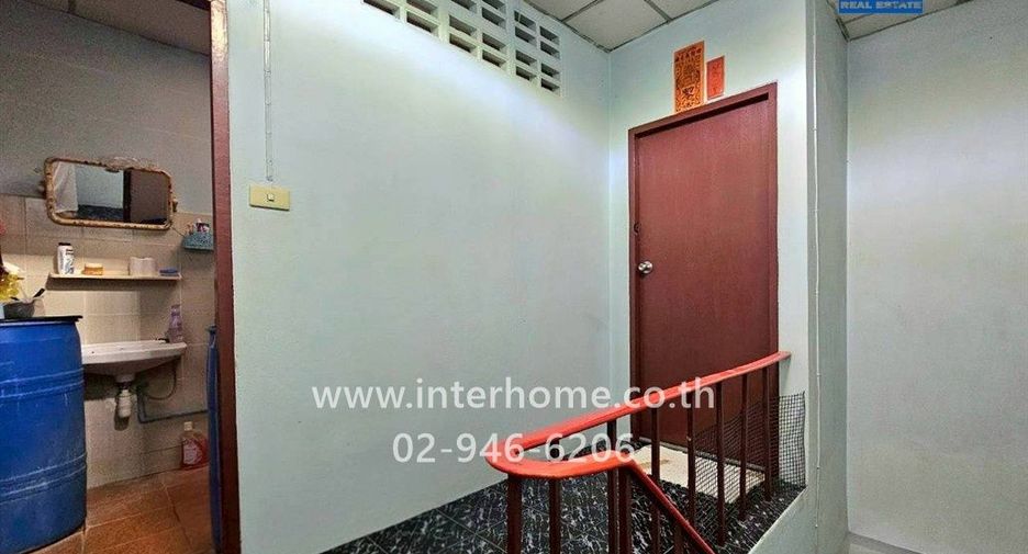 For sale 2 bedrooms townhouse in Lam Luk Ka, Pathum Thani