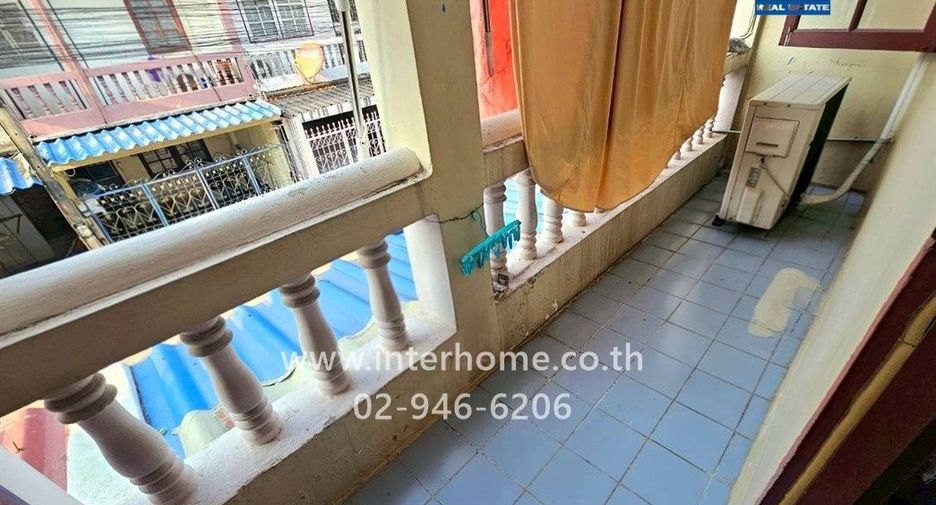 For sale 2 bedrooms townhouse in Lam Luk Ka, Pathum Thani