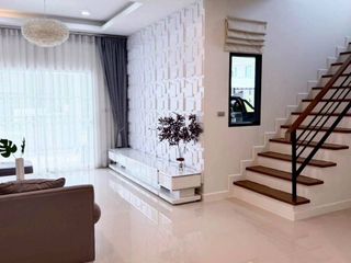 Haus zum Kauf mit 3 Zimmer in Si Racha, Chonburi