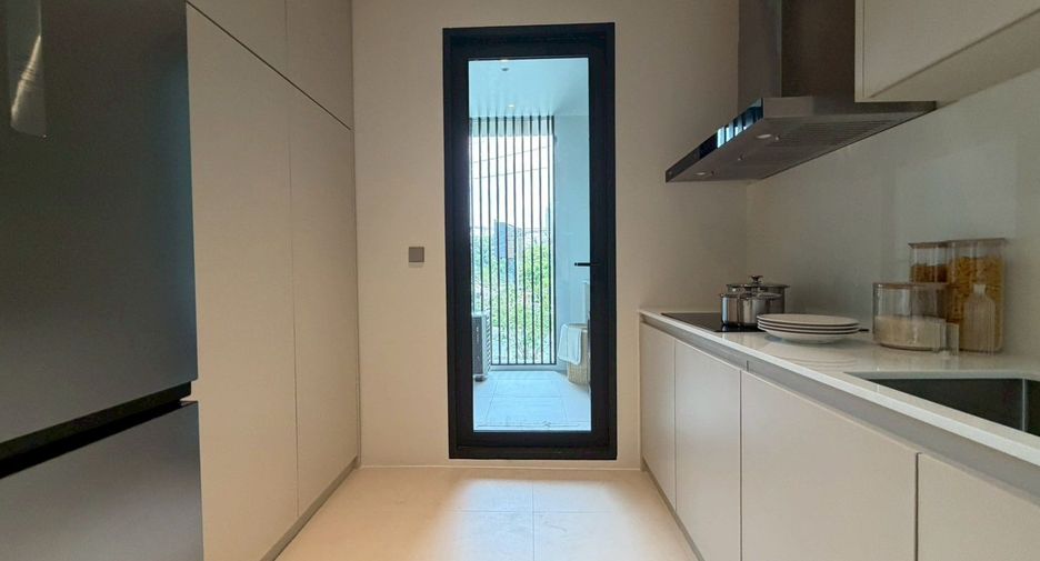 For sale 2 bedrooms condo in Khlong Toei, Bangkok