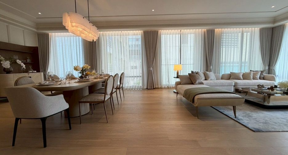 For sale 2 bedrooms condo in Khlong Toei, Bangkok
