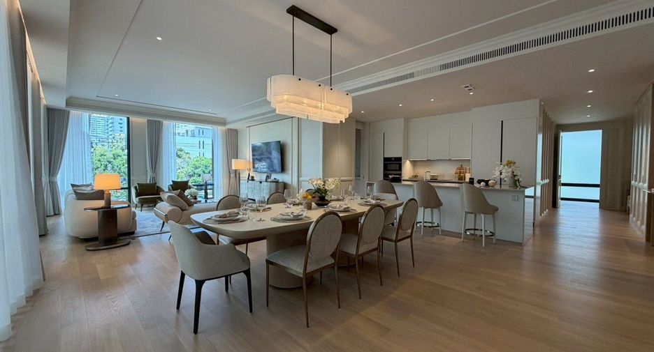 For sale 2 bedrooms condo in Khlong Toei, Bangkok