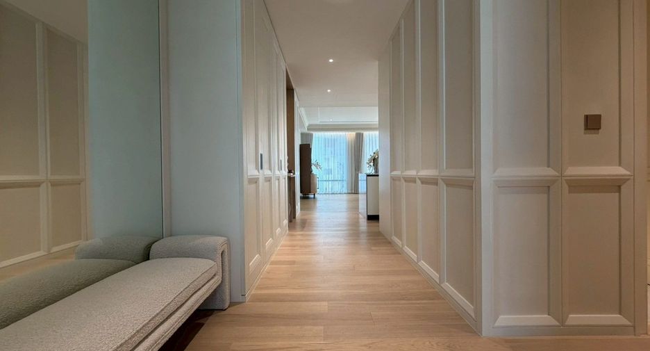For sale 2 bedrooms condo in Khlong Toei, Bangkok