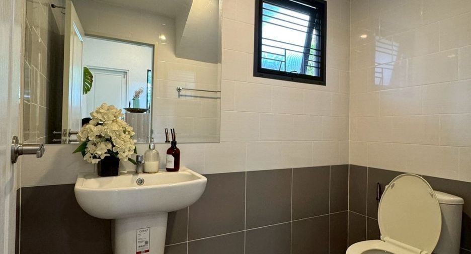 À vendre 4 chambres maison à Bang Yai, Nonthaburi