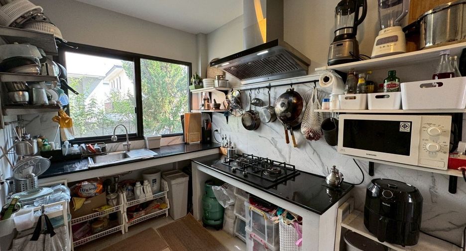 À vendre 4 chambres maison à Bang Yai, Nonthaburi