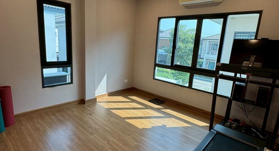 À vendre 4 chambres maison à Bang Yai, Nonthaburi