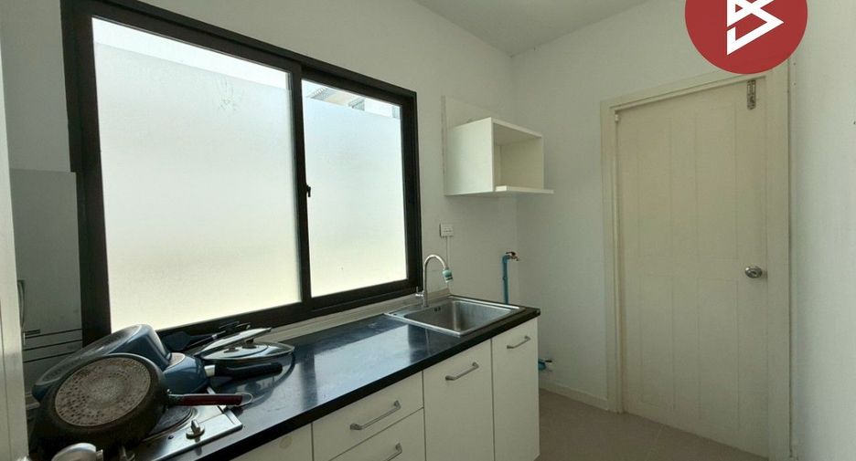 Haus zum Kauf mit 4 Zimmer in Mueang Pathum Thani, Pathum Thani
