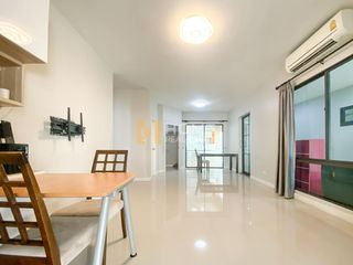 Reihenhaus zum Kauf mit 4 Zimmer in Taling Chan, Bangkok