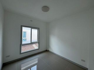 For sale 4 bedrooms retail Space in Bang Len, Nakhon Pathom