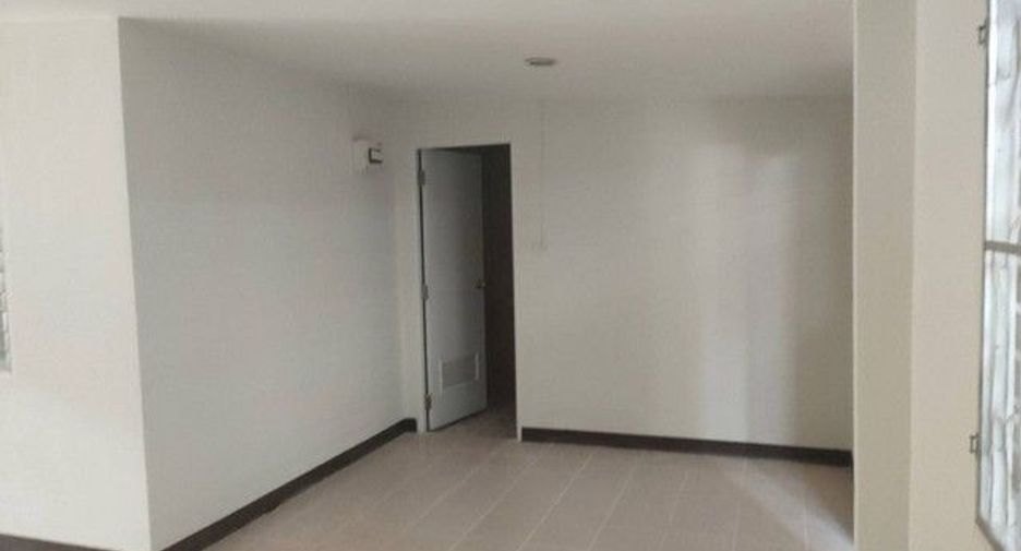 À vendre 3 chambres local commercial à Bang Len, Nakhon Pathom