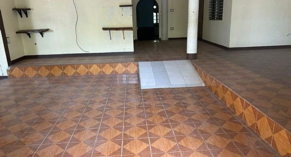 For sale 3 bedrooms house in Mueang Suphanburi, Suphan Buri