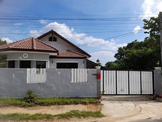 For sale 3 bedrooms house in Si Sawat, Kanchanaburi