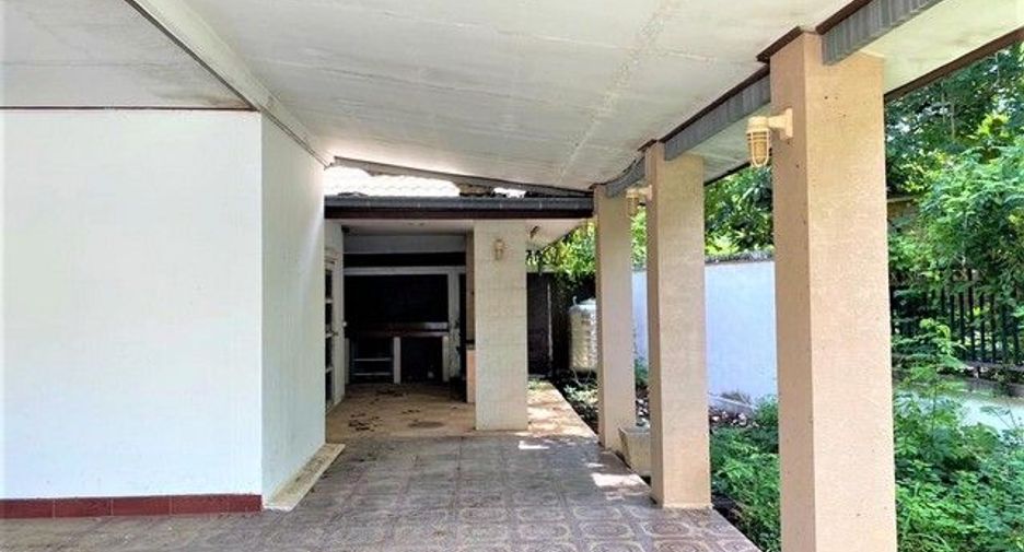 出售 4 卧室 独立屋 在 Si Sawat, Kanchanaburi