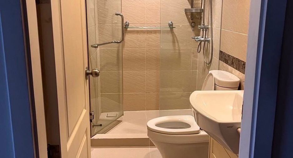 For rent 1 bed condo in Phaya Thai, Bangkok