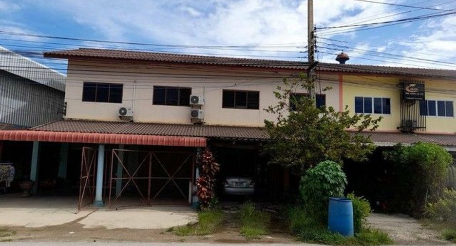 出售 3 卧室 联排别墅 在 Si Sawat, Kanchanaburi