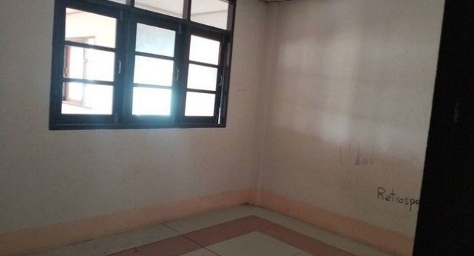À vendre 4 chambres maison de ville à Pak Tho, Ratchaburi