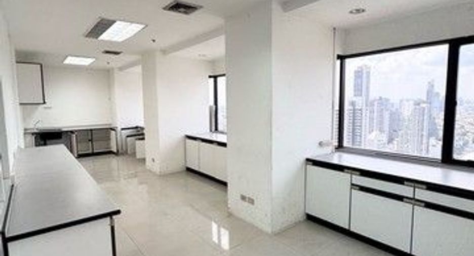 For rent 1 bed office in Khlong San, Bangkok