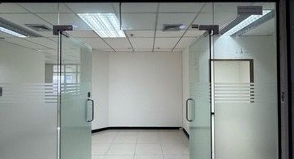 For rent 1 bed office in Khlong San, Bangkok