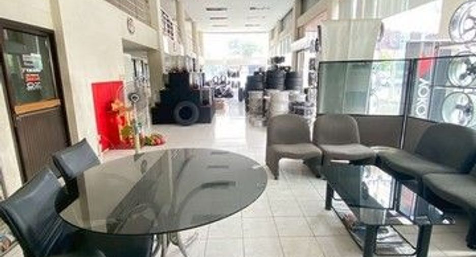 For rent 1 bed office in Suan Luang, Bangkok