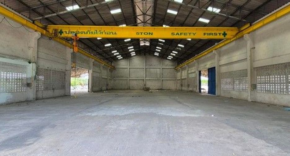 For rent 1 bed warehouse in Khlong Sam Wa, Bangkok