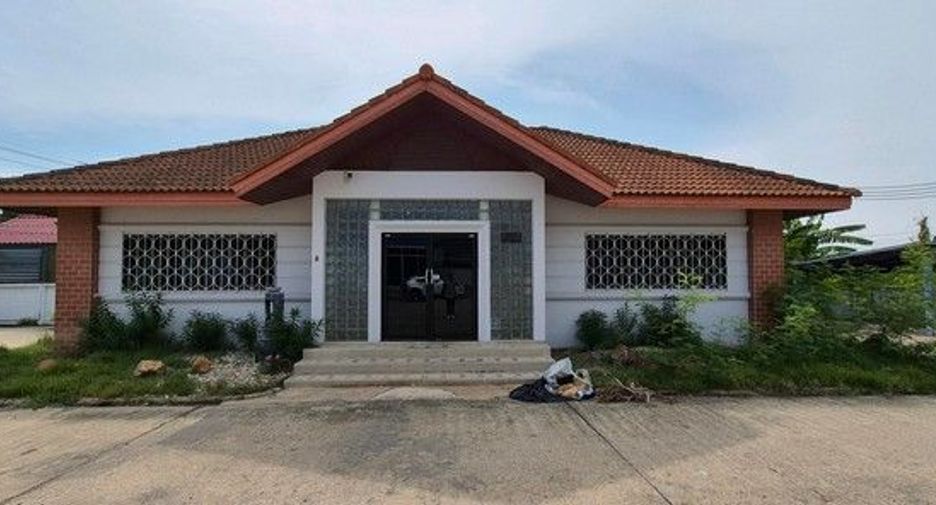 For rent 1 bed warehouse in Khlong Sam Wa, Bangkok