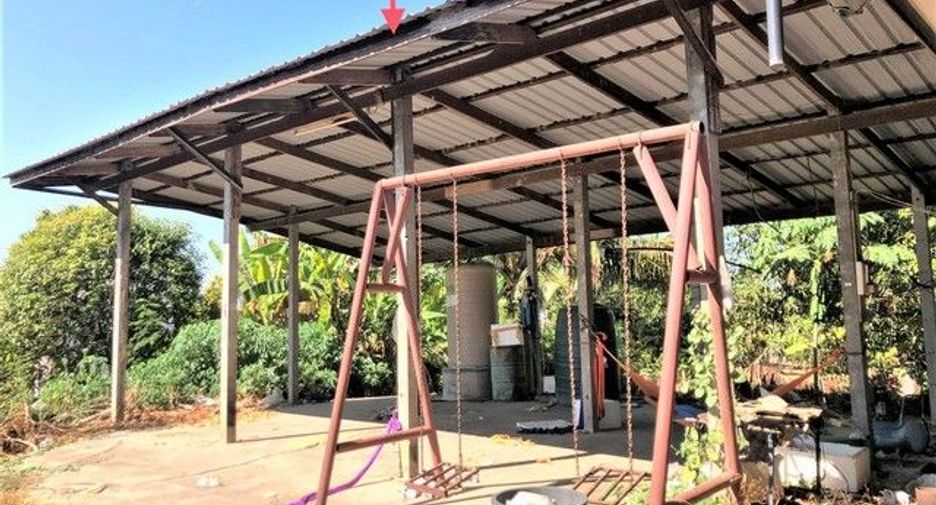 For sale 4 bedrooms house in Taphan Hin, Phichit