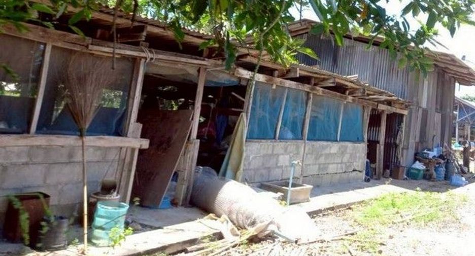 For sale 3 bedrooms house in Taphan Hin, Phichit