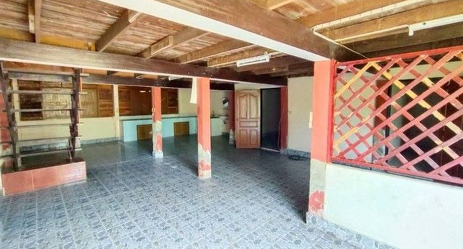 For sale 2 bedrooms house in Sawankhalok, Sukhothai