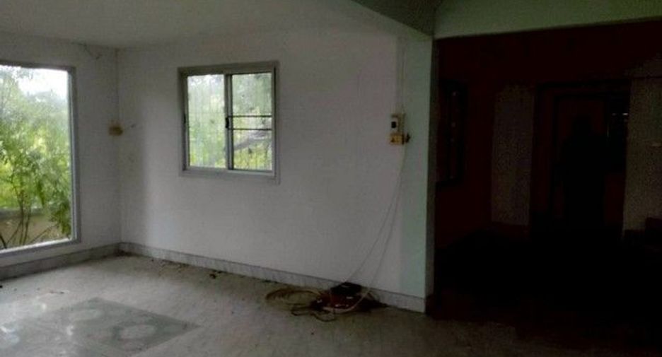 À vendre 3 chambres maison à Mueang Tak, Tak