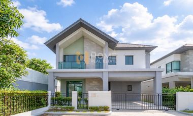 Casa en venta de 4 habitaciones en Bang Kruai, Nonthaburi