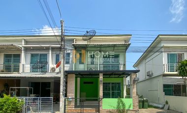 Casa adosada en venta de 3 habitaciones en Bang Bon, Bangkok