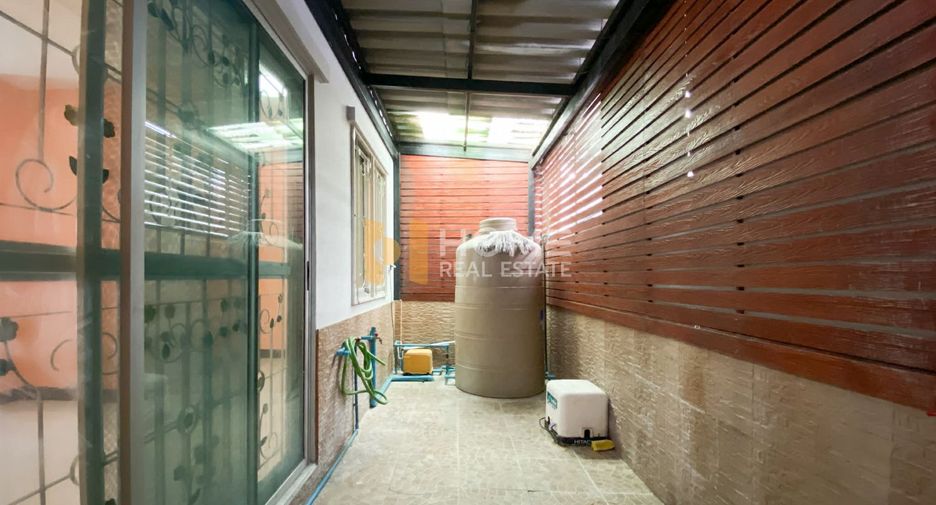 For sale 3 bedrooms townhouse in Bang Bon, Bangkok