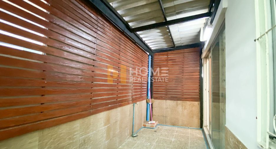 For sale 3 bedrooms townhouse in Bang Bon, Bangkok