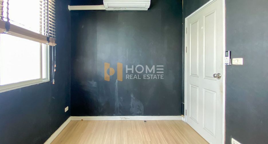 For sale 3 bedrooms townhouse in Bang Bon, Bangkok