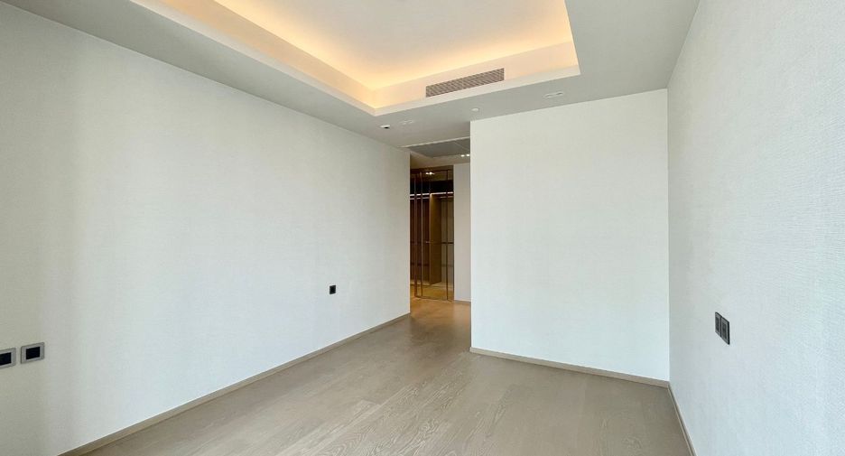 For sale 2 bedrooms condo in Pathum Wan, Bangkok