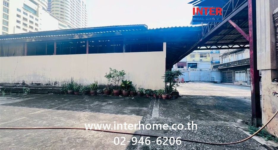 For sale land in Pom Prap Sattru Phai, Bangkok