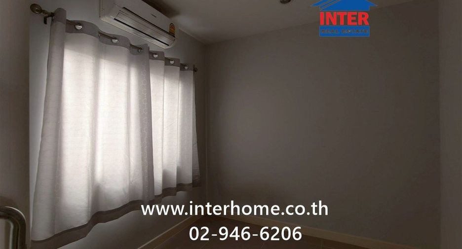 For sale 4 bedrooms townhouse in Mueang Pathum Thani, Pathum Thani